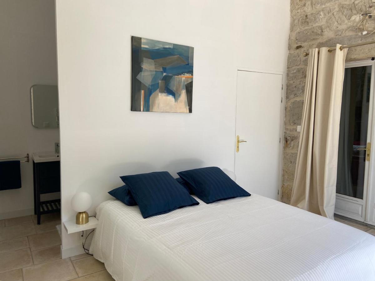 Jas De Berrias Chambre D'Hote ภายนอก รูปภาพ